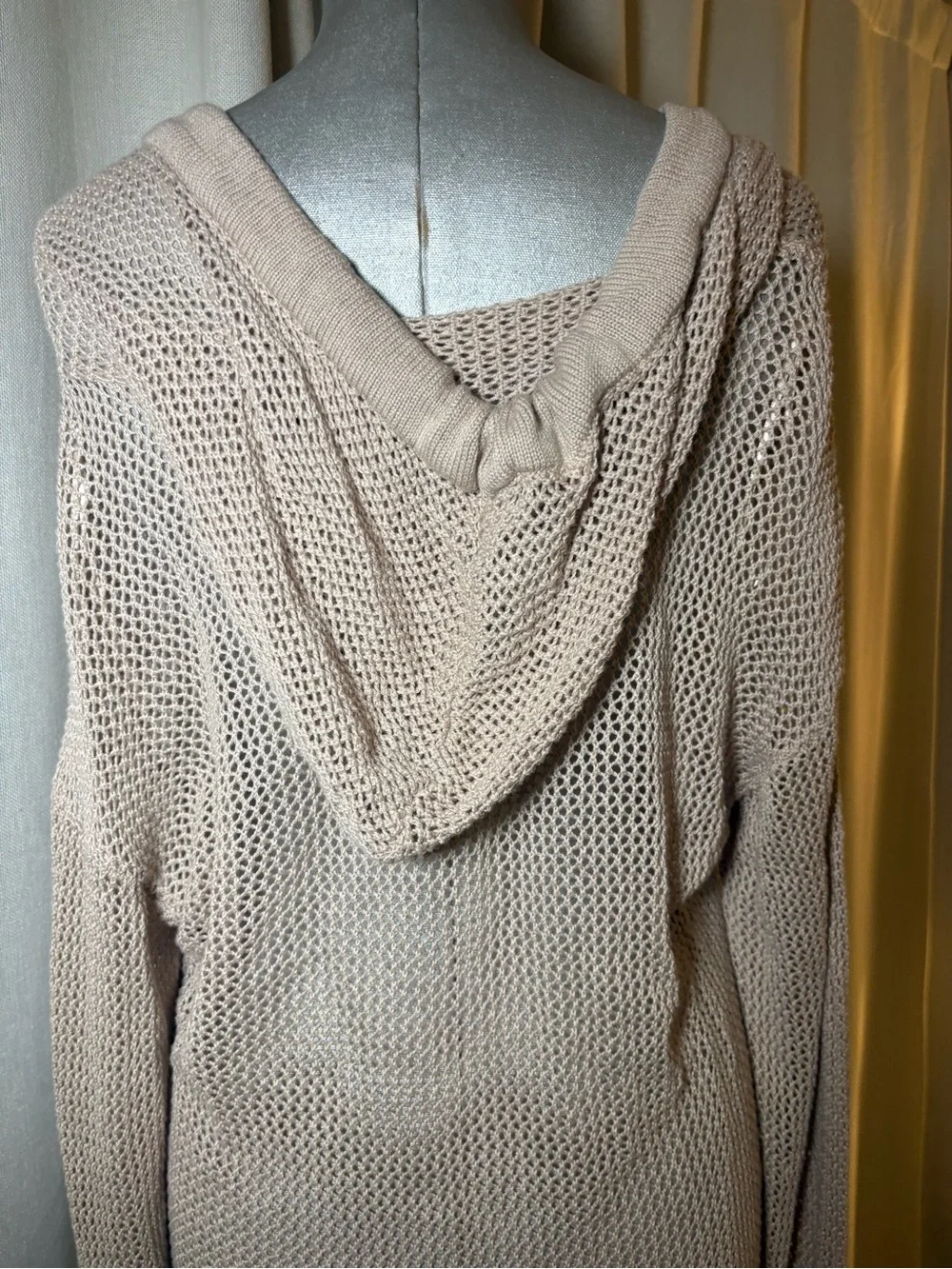 Tahari Beige Open Knit Hooded Sweater Dress L Crochet Beach Cover Up Resort Boho